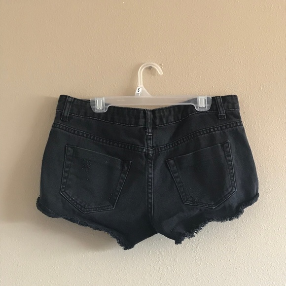 Mid Rise Ripped Denim Shorts - Black - Picture 2 of 2